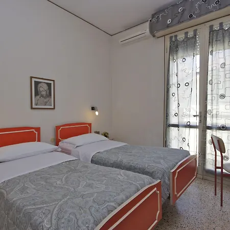 Hotel Victory-2